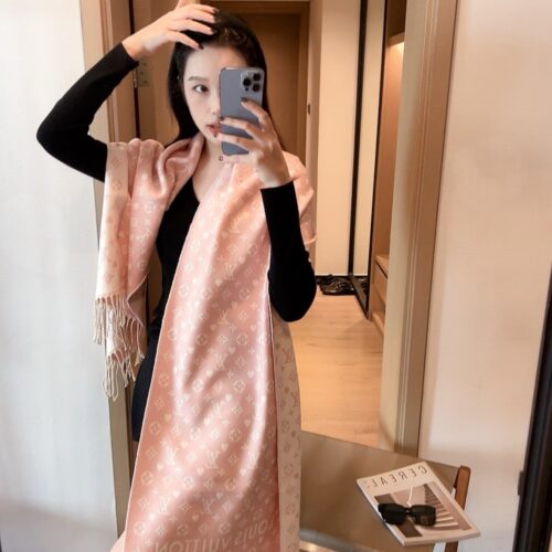 Alternative view of Louis Vuitton Echarpe Game On Monogram Cashmere Scarf Pink 180Cm 